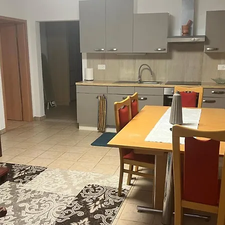 Vacanze Apartment Cadenazzo